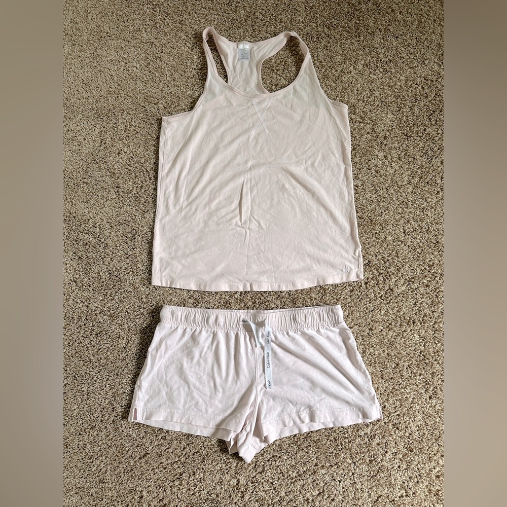 Calvin Klein Women's Pale Pink Pajamas Sleepwear Set Tank Top Shorts Size Medium